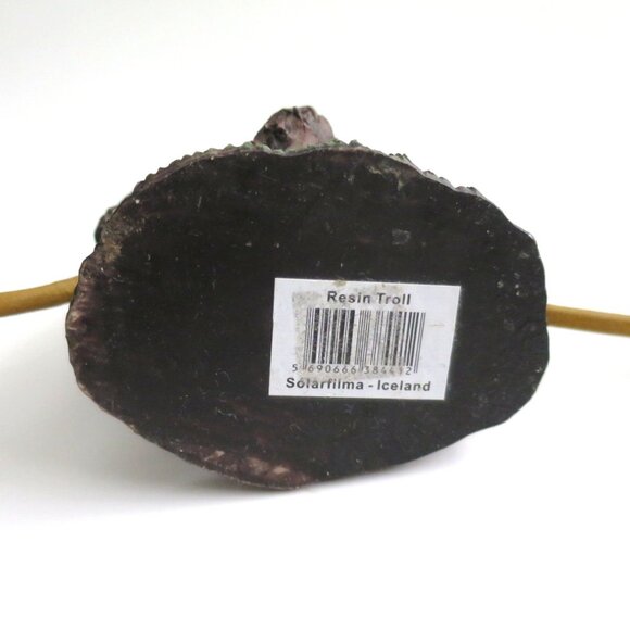 Resin Troll Couple Hugging Figurine Souvenir - Picture 8 of 9